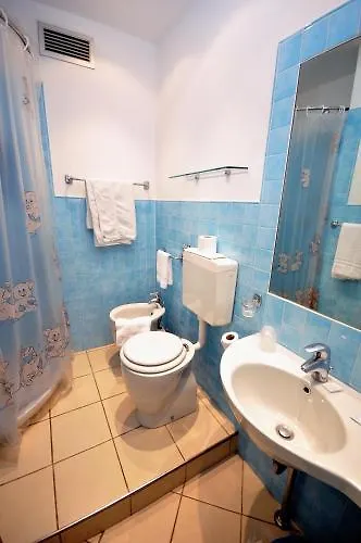 Oceano 3* マリーナ・ディ・ピエトラサンタ