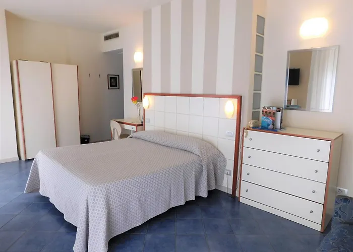 Oceano マリーナ・ディ・ピエトラサンタ