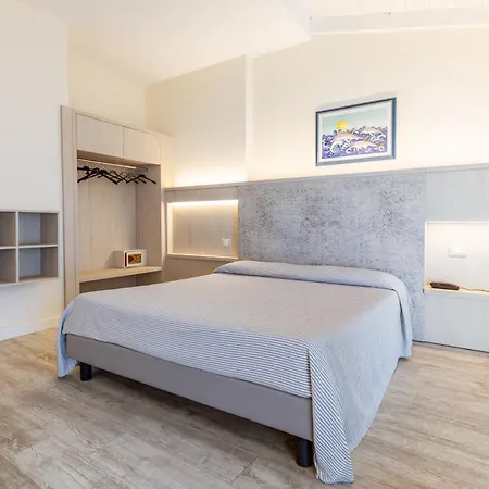 Oceano مارينا دي بييتراسانْت